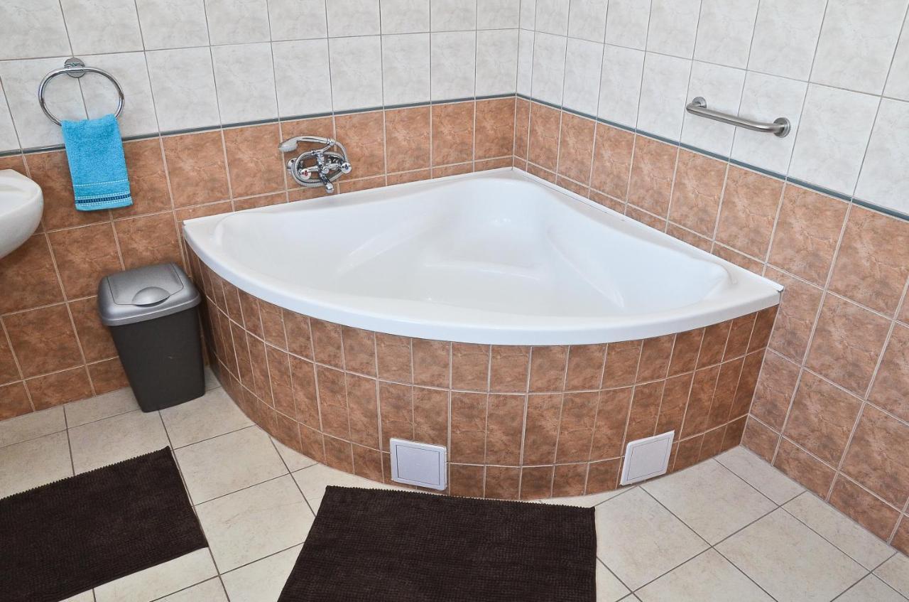 Hajdúszoboszló Happy Apartman מראה חיצוני תמונה